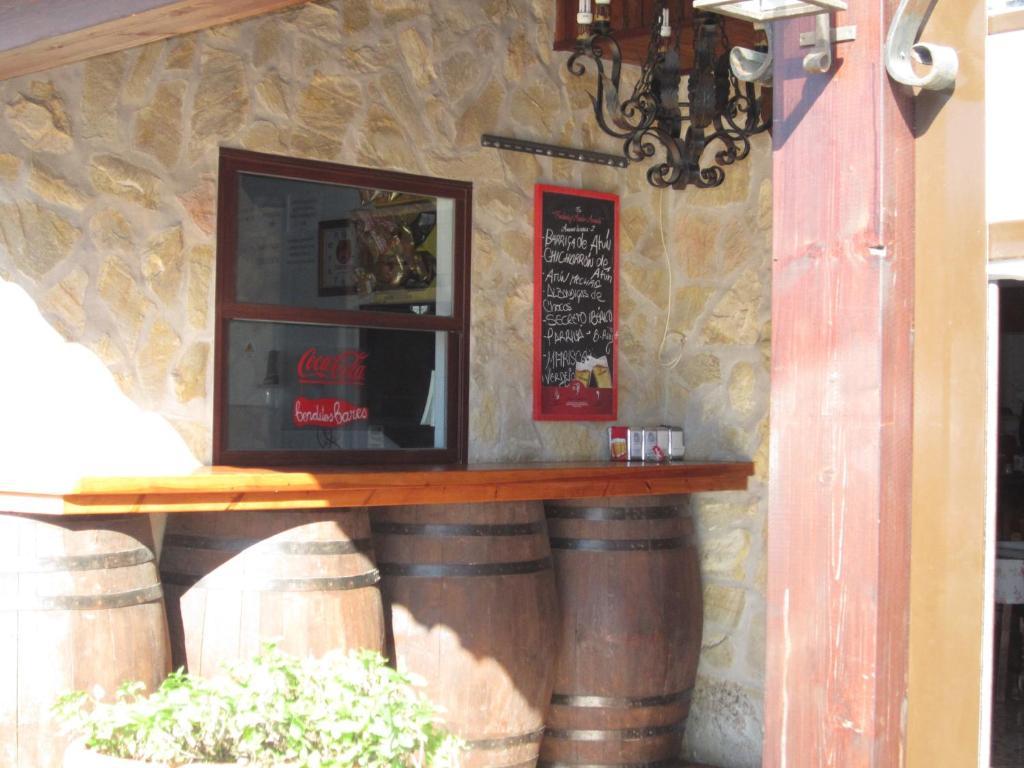 Hostal Avenida Conil De La Frontera Exterior photo